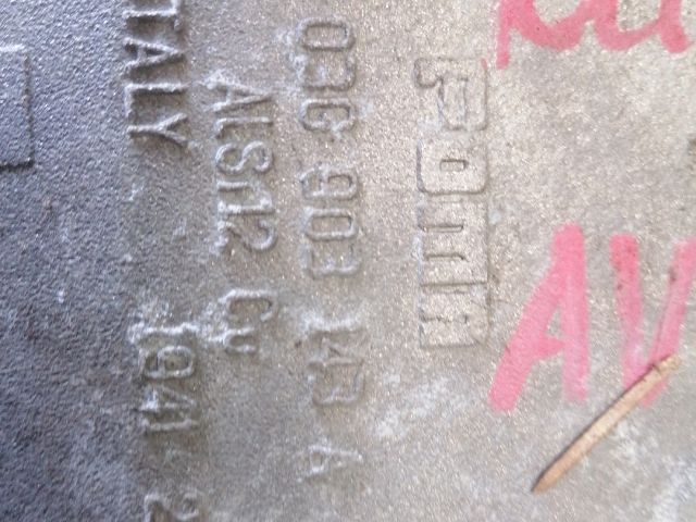 bontott VW TOURAN Generátor Tartó Bak