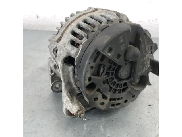 bontott VW TOURAN Generátor