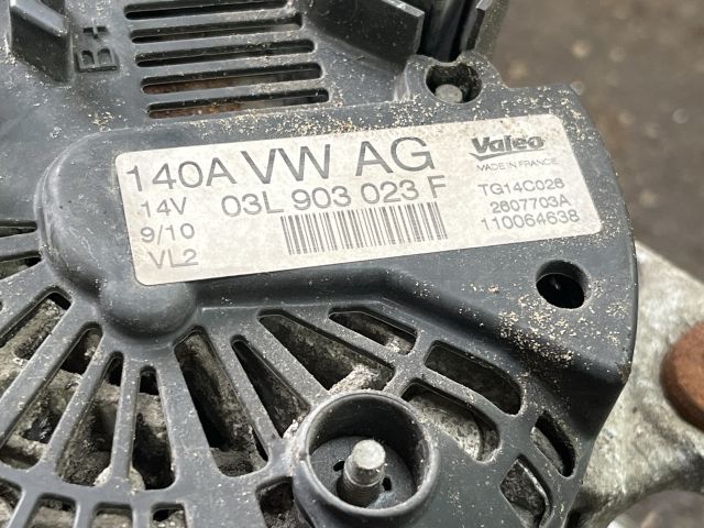 bontott VW TOURAN Generátor