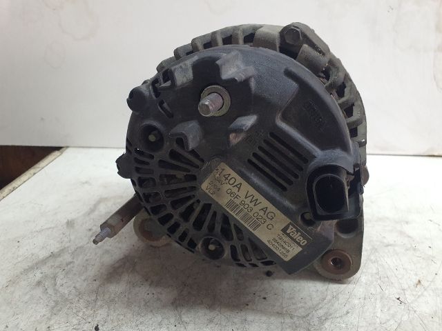 bontott VW TOURAN Generátor