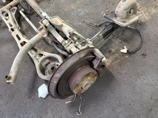 bontott VW TOURAN Hátsó Híd (Tárcsafékes)