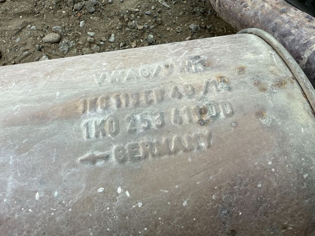 bontott VW TOURAN Hátsó Kipufogó Dob