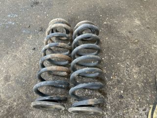 bontott VW TOURAN Hátsó Rugó Pár