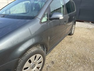 bontott VW TOURAN Homlokfal (Üres lemez)