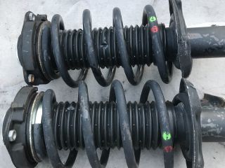 bontott VW TOURAN Jobb első Gólyaláb (Lengécsillapító, Rugó)