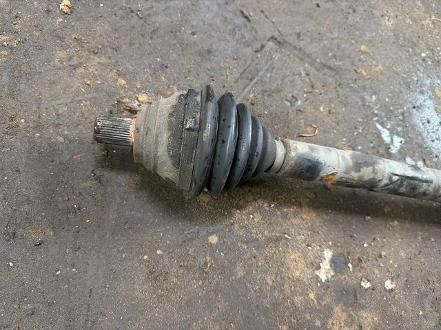 bontott VW TOURAN Jobb Féltengely