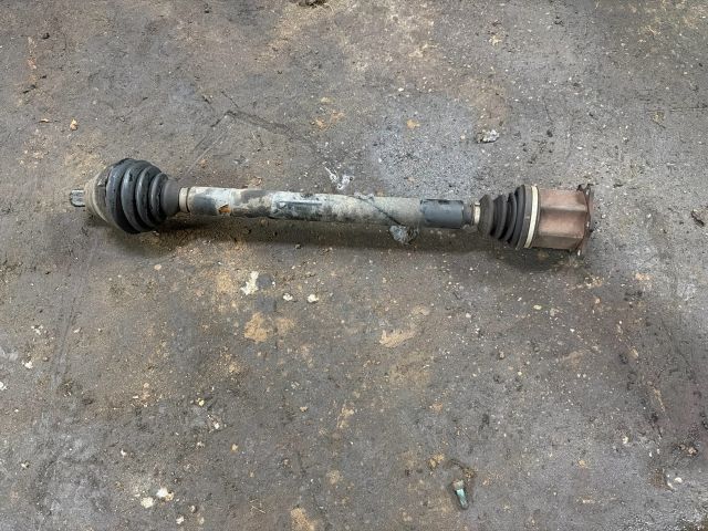 bontott VW TOURAN Jobb Féltengely