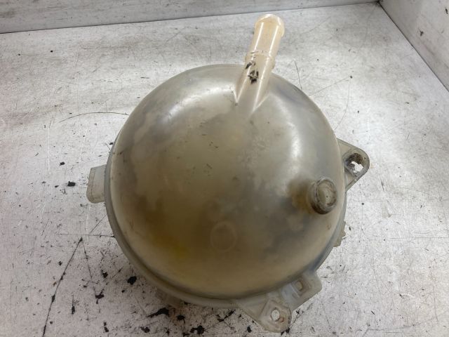 bontott VW TOURAN Kiegyenlítő Tartály