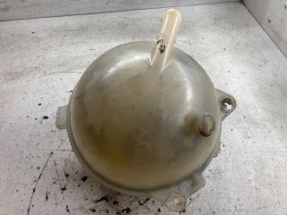 bontott VW TOURAN Kiegyenlítő Tartály