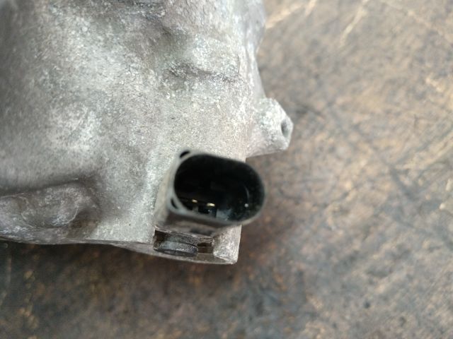 bontott VW TOURAN Klímakompresszor