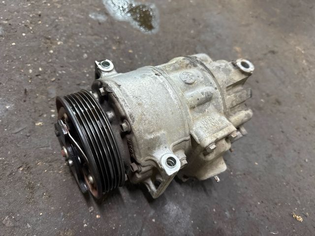bontott VW TOURAN Klímakompresszor