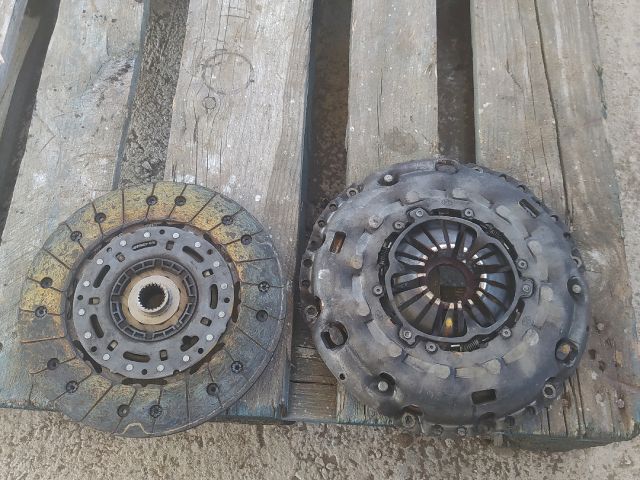 bontott VW TOURAN Kuplung Szett (Szerkezet, Tárcsa)