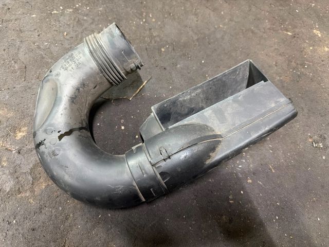 bontott VW TOURAN Légbeömlő Cső