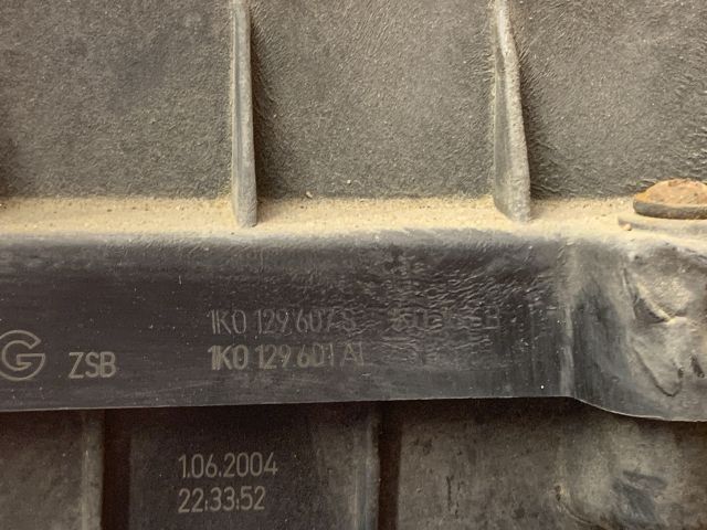 bontott VW TOURAN Légszűrő Ház