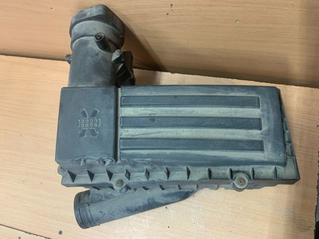 bontott VW TOURAN Légszűrő Ház