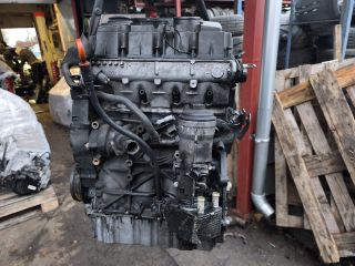bontott VW TOURAN Motor (Fűzött blokk hengerfejjel)
