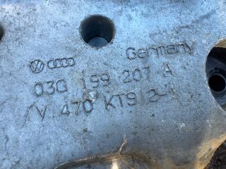 bontott VW TOURAN Motor Tartó Bak (Fém)