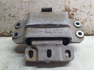 bontott VW TOURAN Motor Tartó Bak (Fém)