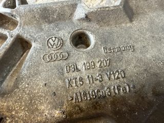 bontott VW TOURAN Motor Tartó Bak (Fém)