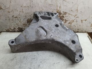 bontott VW TOURAN Motor Tartó Bak (Fém)