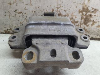 bontott VW TOURAN Motor Tartó Bak (Fém)