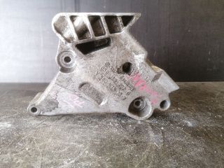 bontott VW TOURAN Motor Tartó Bak (Fém)