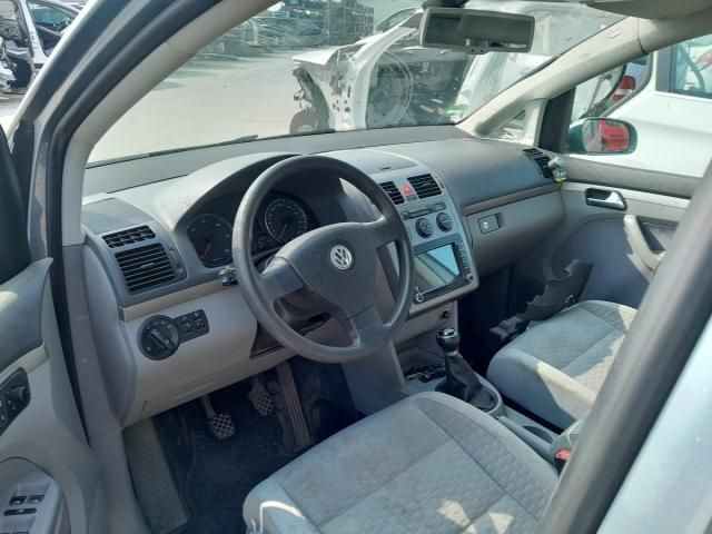 bontott VW TOURAN Motor Tartó Bak Jobb