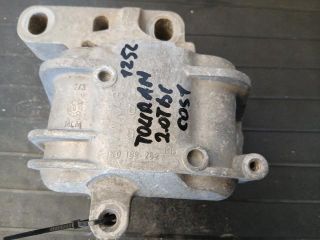 bontott VW TOURAN Motor Tartó Bak Jobb