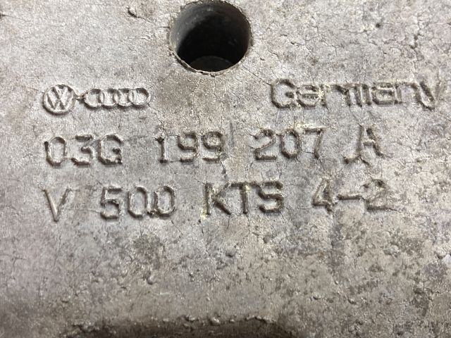 bontott VW TOURAN Motor Tartó Bak (Pozíciófüggetlen)