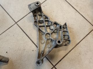 bontott VW TOURAN Motor Tartó Bak (Pozíciófüggetlen)