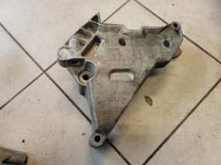 bontott VW TOURAN Motor Tartó Bak (Pozíciófüggetlen)