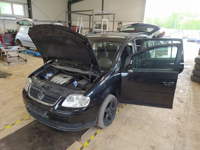 bontott VW TOURAN Motorvezérlő