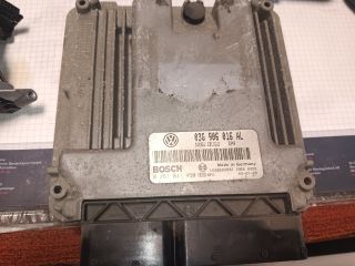 bontott VW TOURAN Motorvezérlő