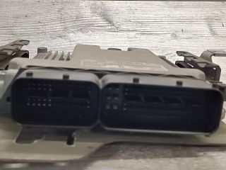 bontott VW TOURAN Motorvezérlő