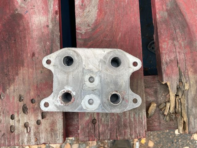 bontott VW TOURAN Olajhűtő