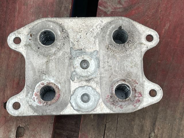 bontott VW TOURAN Olajhűtő