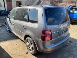 bontott VW TOURAN Olajszivattyú