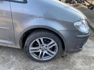 bontott VW TOURAN Olajszivattyú