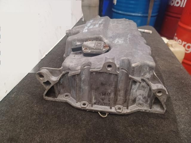 bontott VW TOURAN Olajteknő