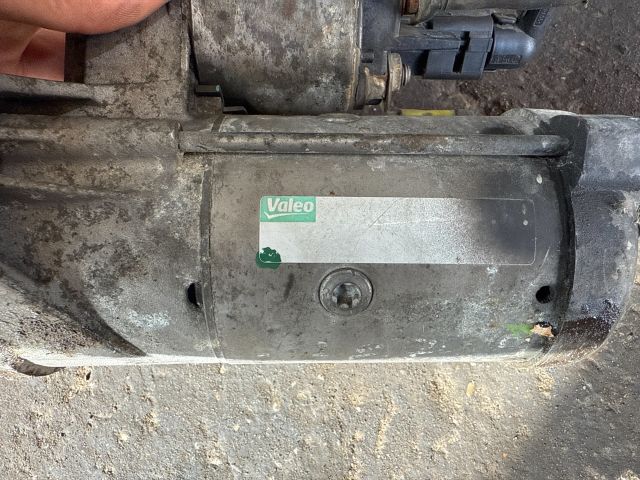 bontott VW TOURAN Önindító