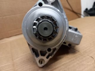 bontott VW TOURAN Önindító