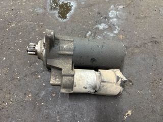 bontott VW TOURAN Önindító