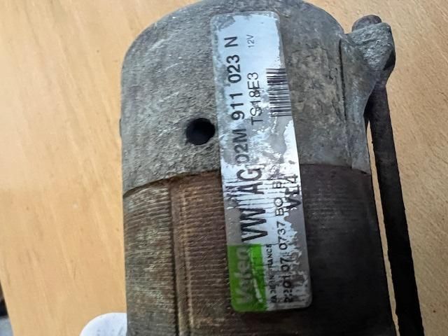 bontott VW TOURAN Önindító