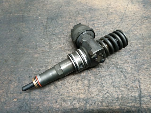 bontott VW TOURAN Porlasztó (1 db)