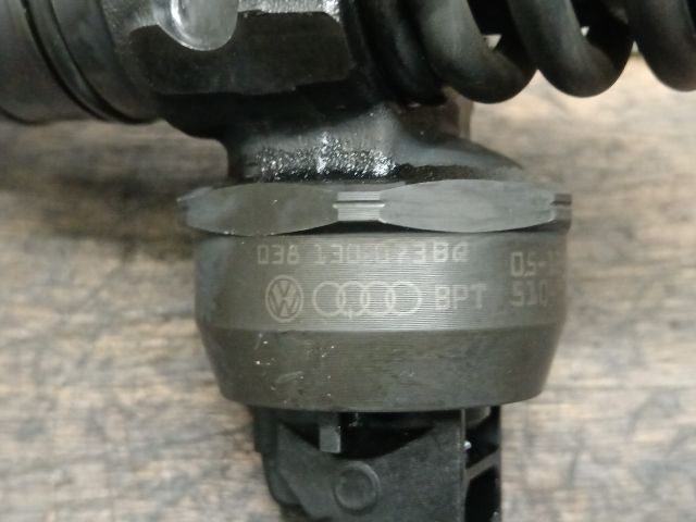 bontott VW TOURAN Porlasztó (1 db)