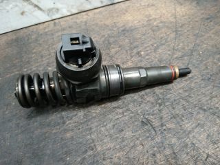 bontott VW TOURAN Porlasztó (1 db)