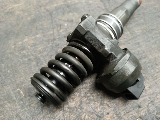 bontott VW TOURAN Porlasztó (1 db)