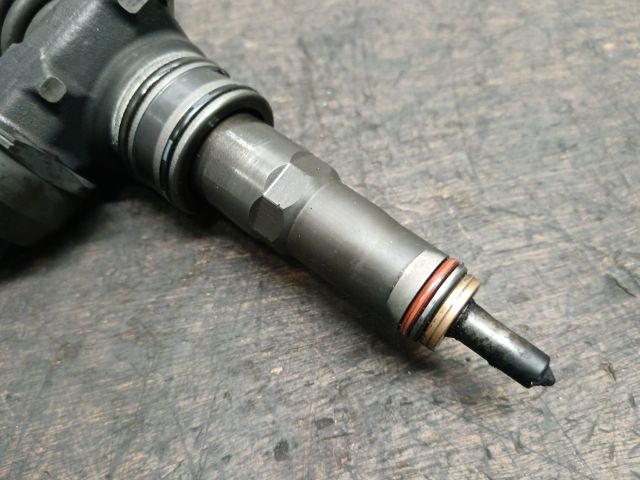 bontott VW TOURAN Porlasztó (1 db)