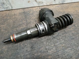 bontott VW TOURAN Porlasztó (1 db)