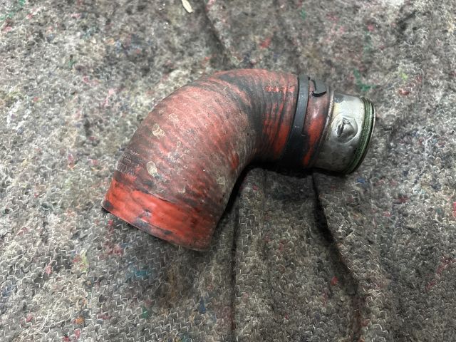 bontott VW TOURAN Turbócső